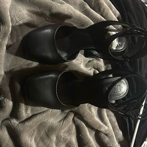 NWOT DKNY Briella Mary Jane Square Toe
Block Platform Heels ,Black color size8